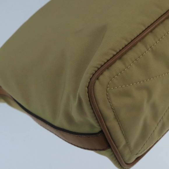 PRADA Shoulder Bag Nylon Beige Auth 104591 - Picture 9 of 16